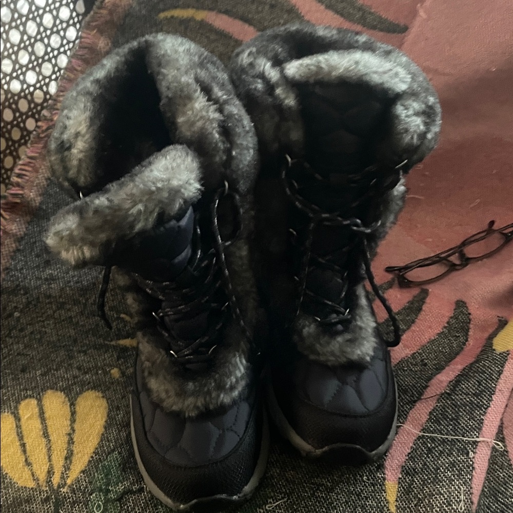 L.L. Bean Women's Quilted faux Fur-Lined Boots - Black/Grey